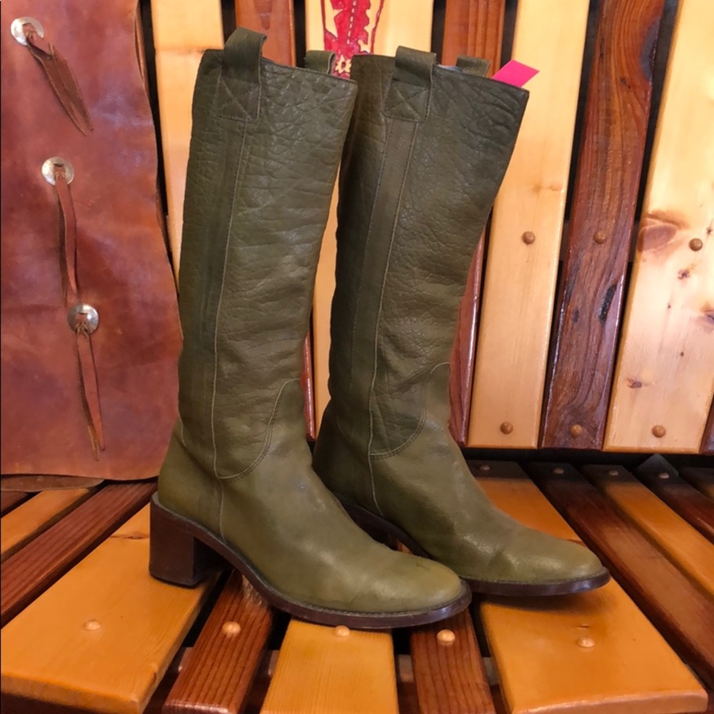 Woman’s San Frediano green knee high boots